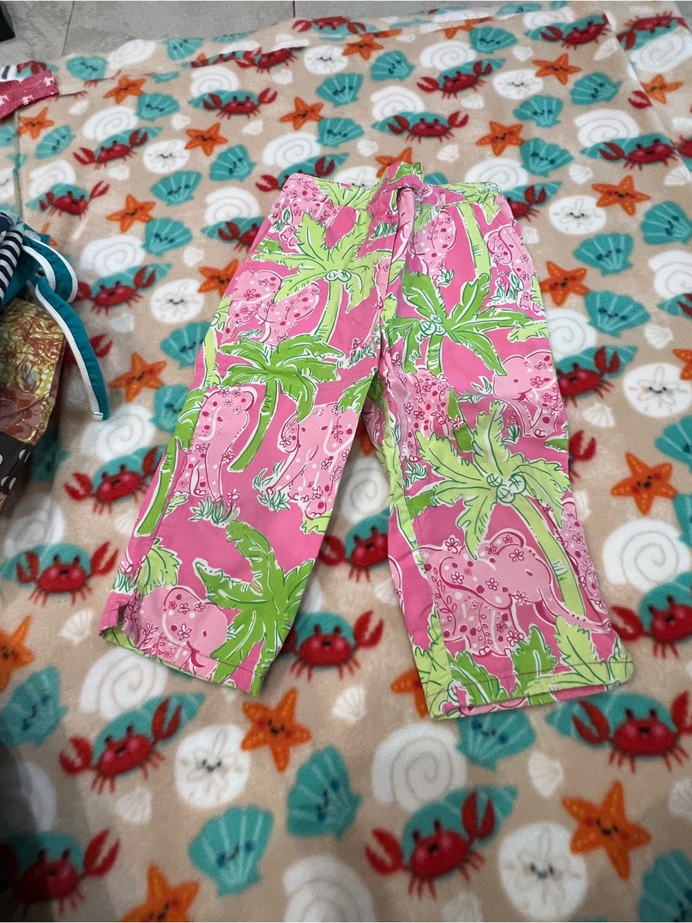 Lilly Pulitzer Girls Pink & Green Capri Bottoms ize 4